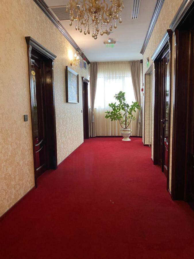 Hotel Onix Роман Экстерьер фото