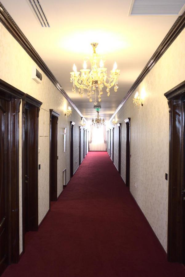 Hotel Onix Роман Экстерьер фото