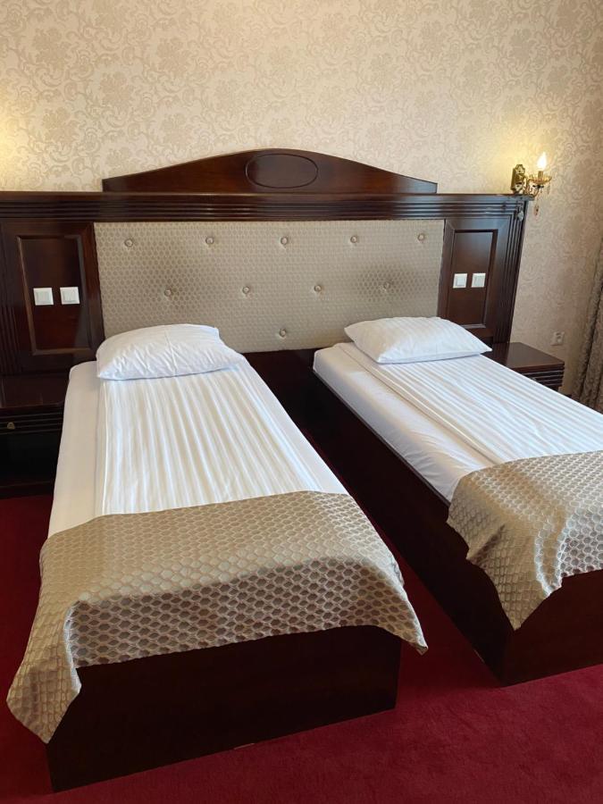 Hotel Onix Роман Экстерьер фото